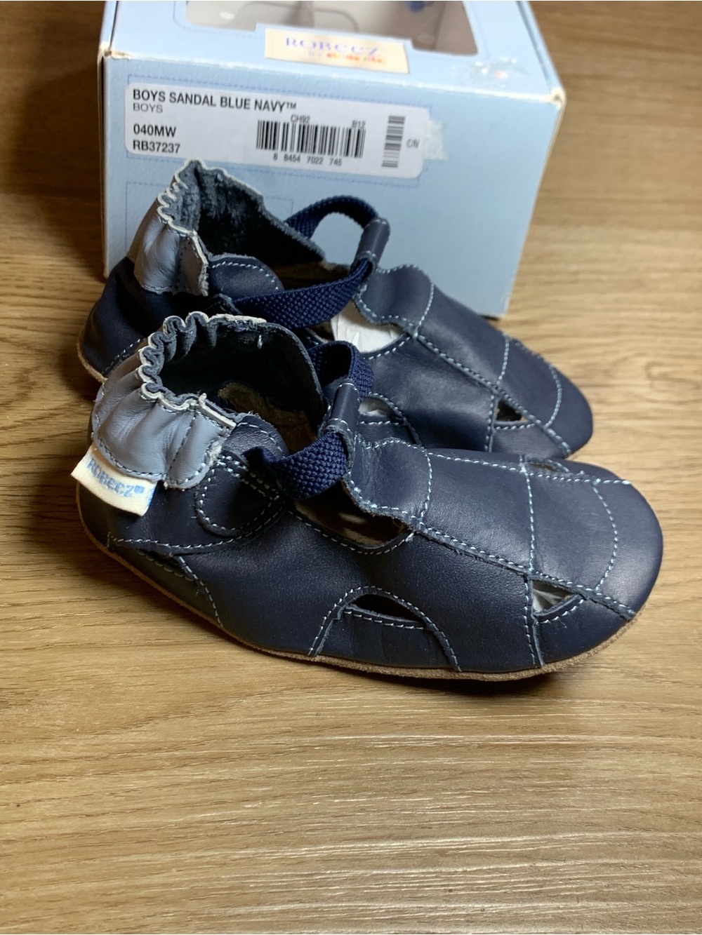 Robeez Blue Soft Leather Slip On Baby Shoe Fisherman 18-24 months like new